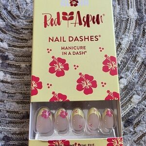 Red Aspen Nail Dashes with Floral Design